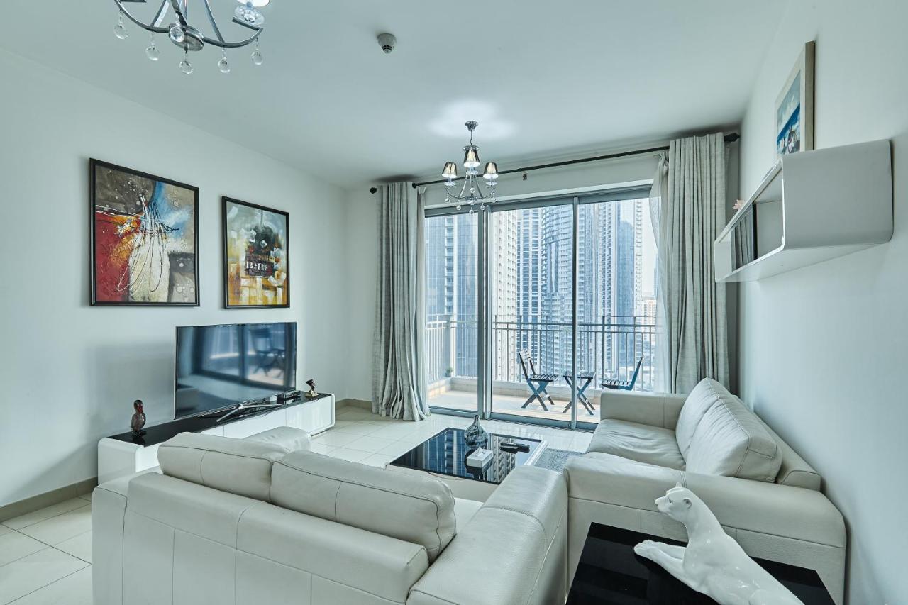 Shukran Homes Lux 1Br With Fountains View ドバイ エクステリア 写真