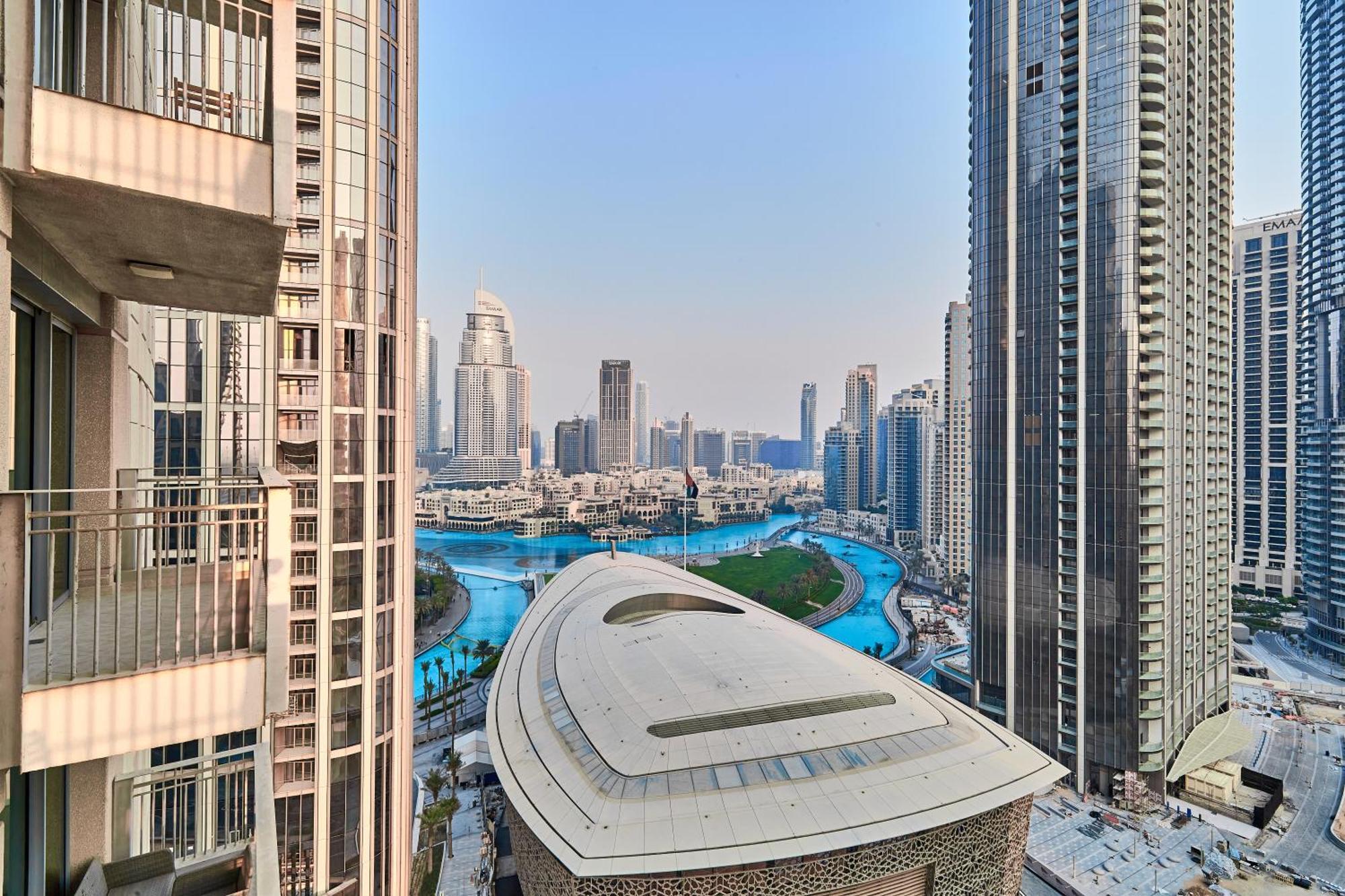 Shukran Homes Lux 1Br With Fountains View ドバイ エクステリア 写真
